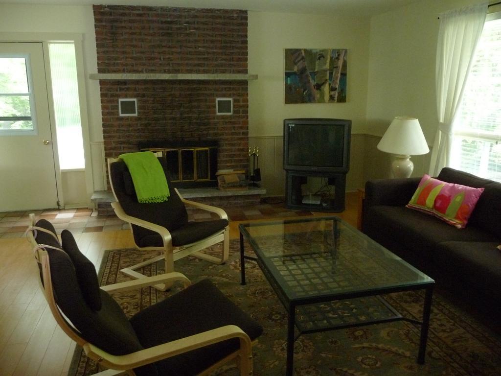 Birch Cliff Lodge on Baptiste Lake Highland Grove Zimmer foto