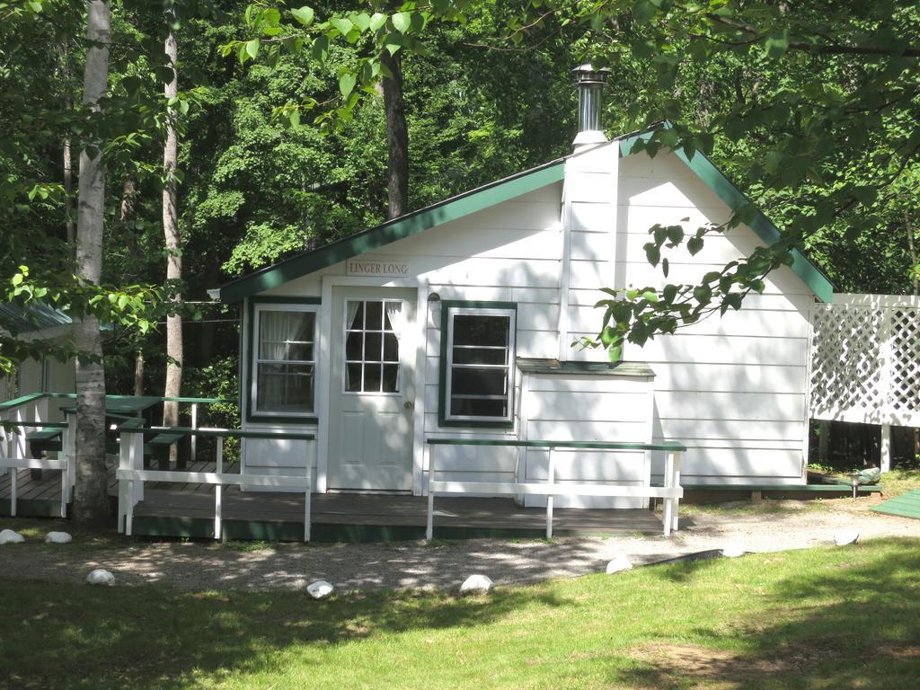 Birch Cliff Lodge on Baptiste Lake Highland Grove Zimmer foto