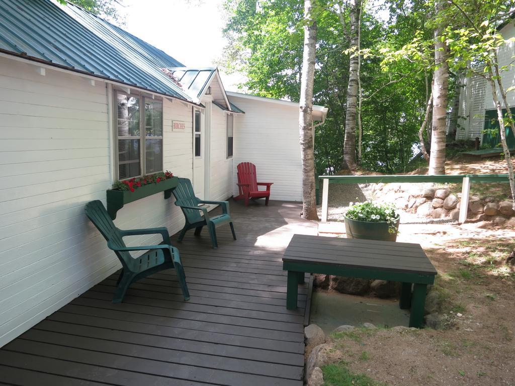 Birch Cliff Lodge on Baptiste Lake Highland Grove Exterior foto