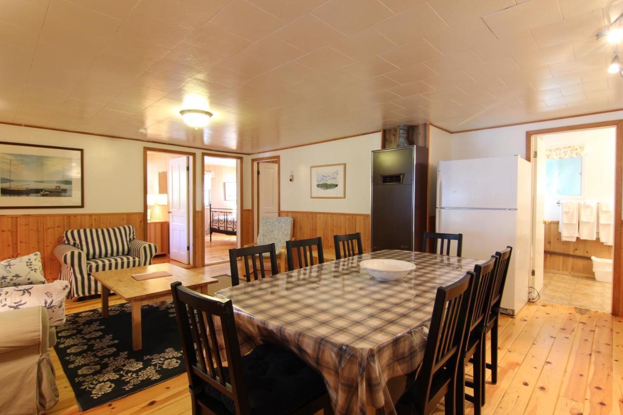 Birch Cliff Lodge on Baptiste Lake Highland Grove Exterior foto