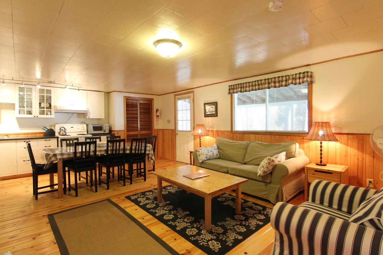 Birch Cliff Lodge on Baptiste Lake Highland Grove Exterior foto